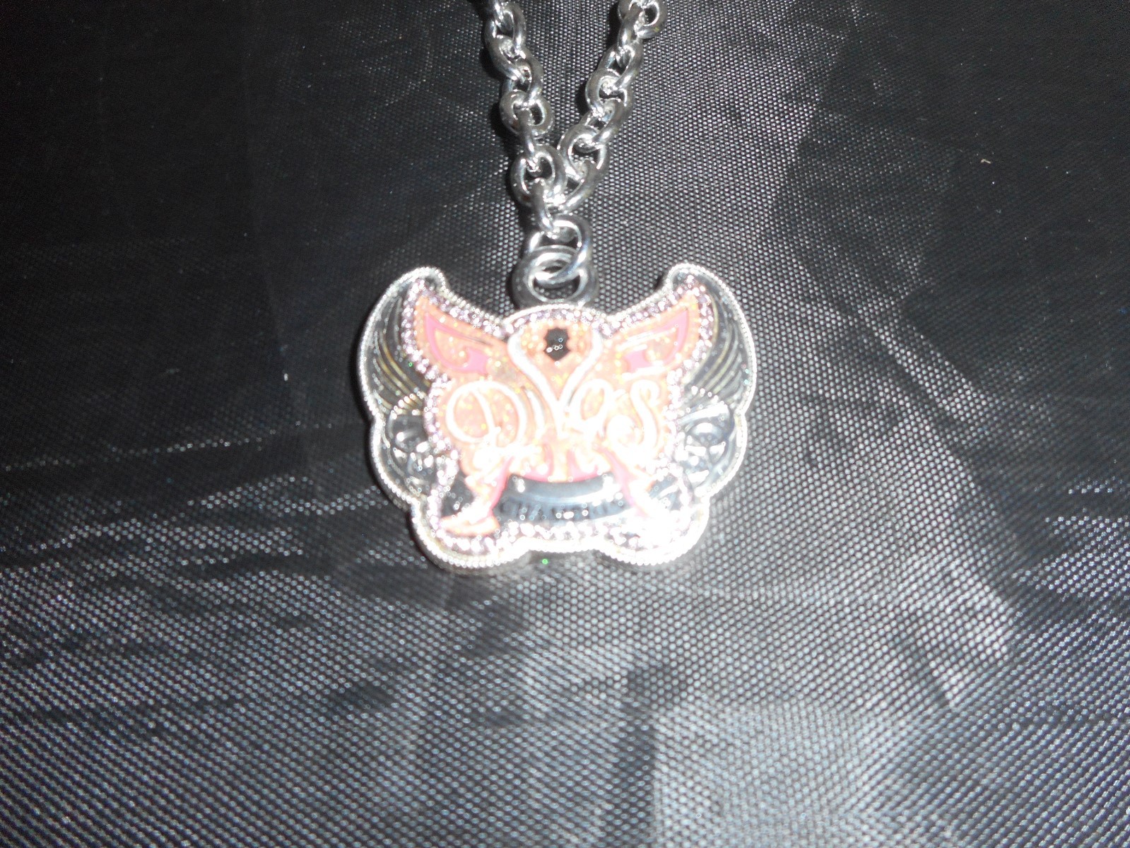 RARE NIP WWE DIVA'S CHAMPION NECKLACE *NO LONGER MADE *SEALED AUTHENTIC PRODUCT