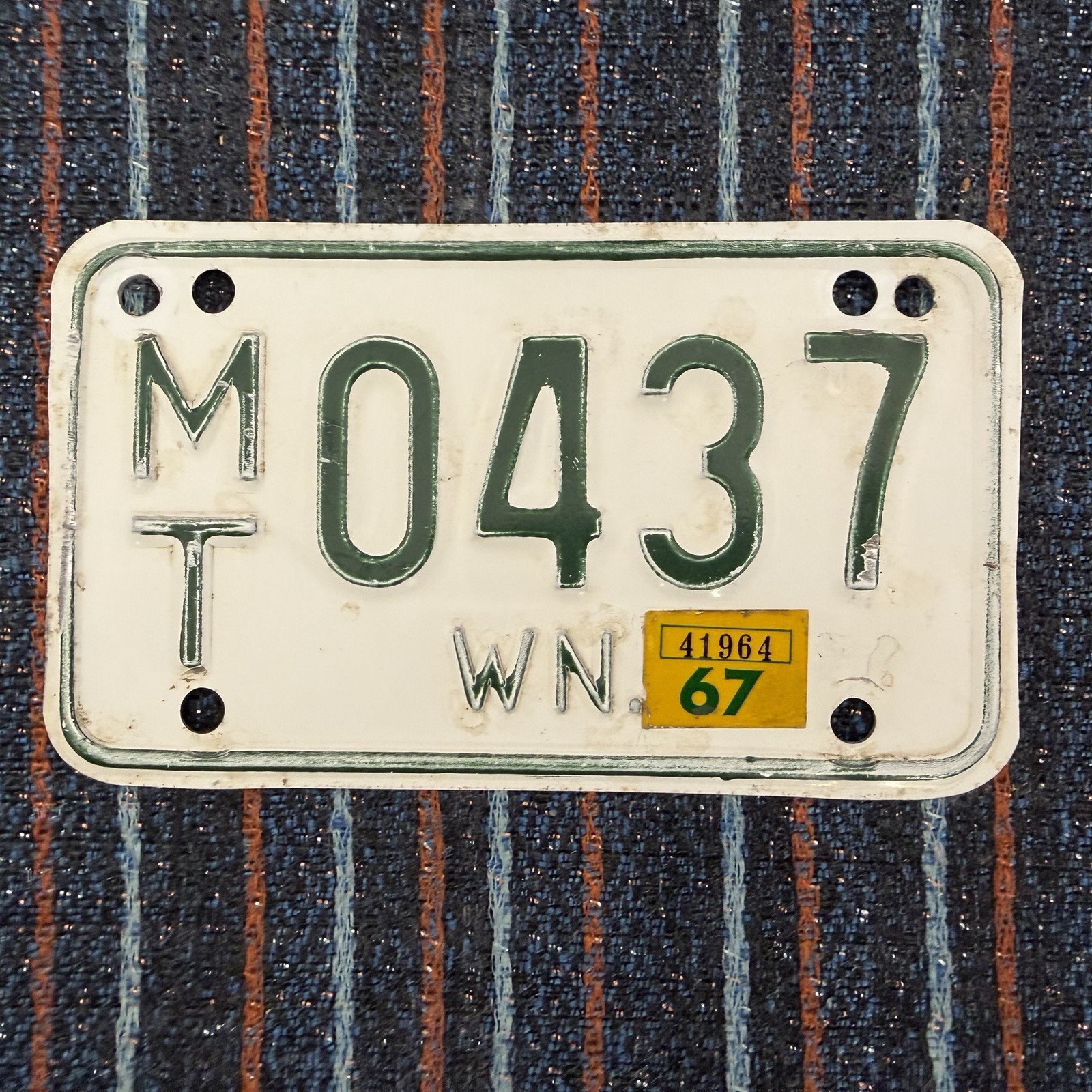 Nice Original 1967 Washington Motorcycle License Plate MT O437
