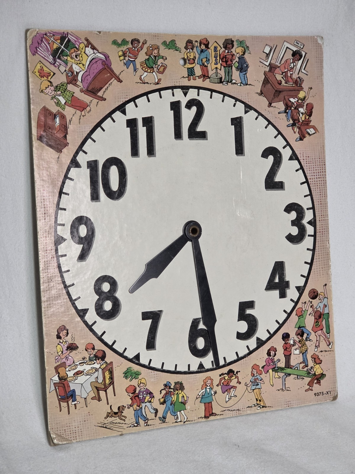 Rare Vintage Milton Bradley Teaching Clock 