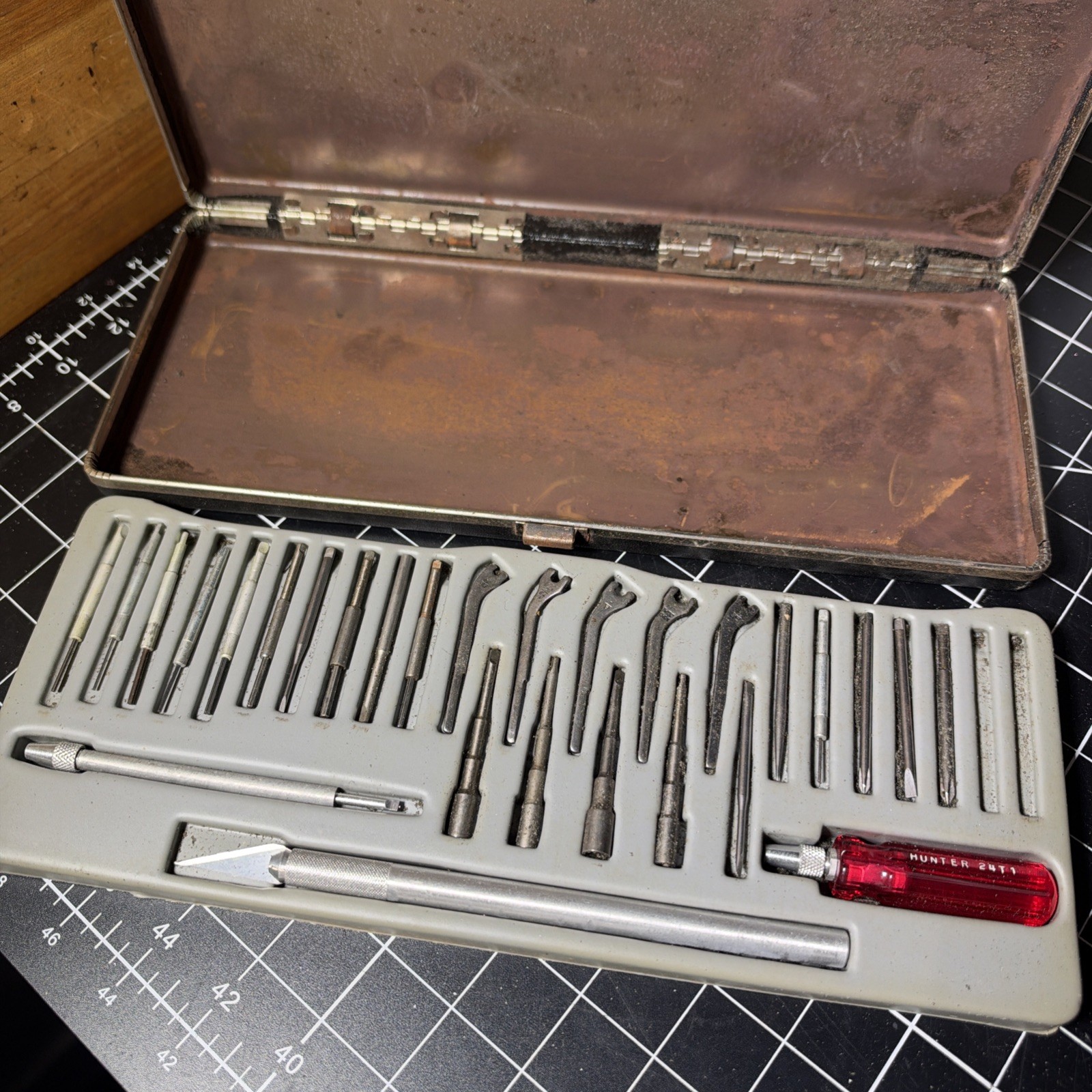 Vintage Hunter Tools Miniature Tool Kit With Hard Case K24MB Rare USA Vintage Hunter Tools Miniature Tool Kit With Hard Case K24MB Rare USA