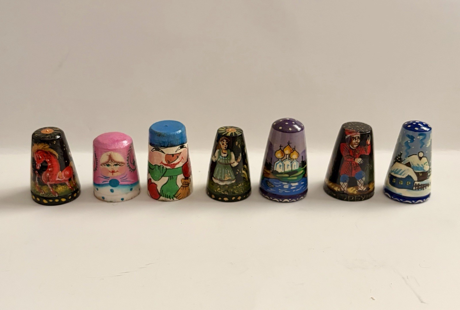 7 Wooden Lacquer Hand Painted Thimbles