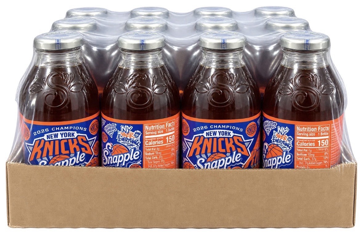 Case Of Snapple New York Knicks Collectors Edition 16 fl oz Glass Bottle 12QTY