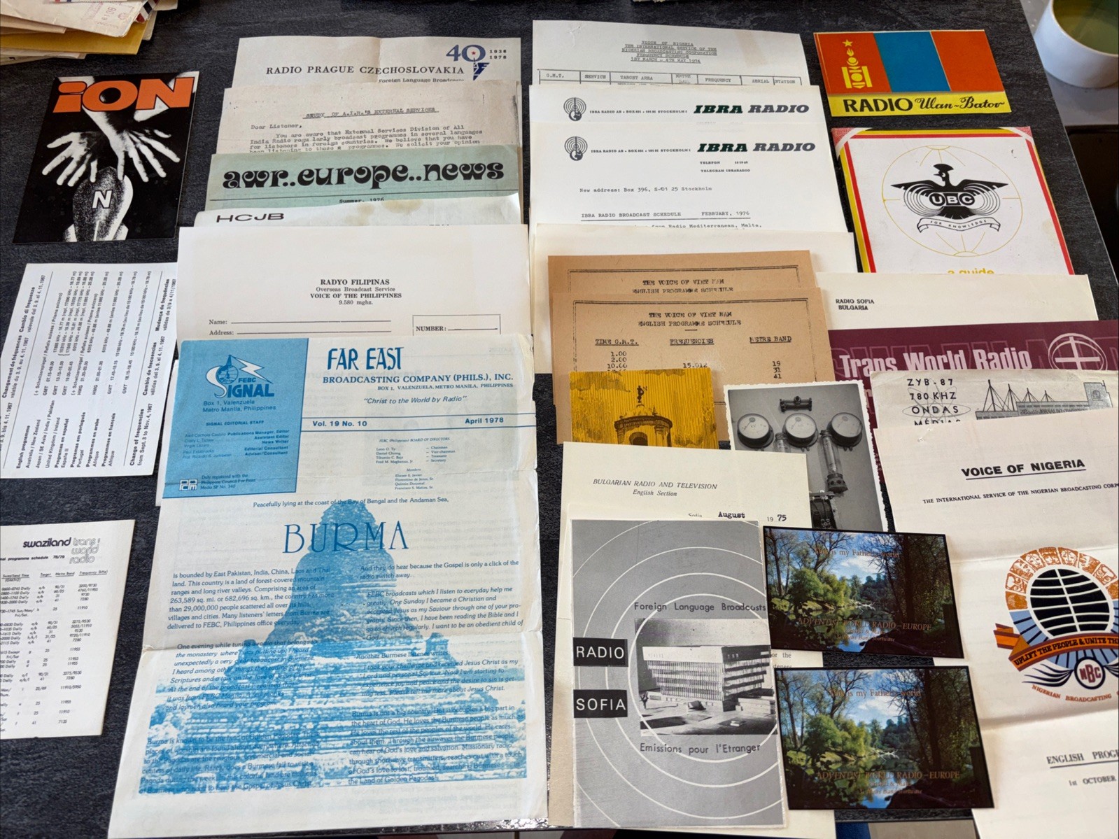 Huge Lot Of Vintage 1970s Short Wave Program Booklets + Frequencies Letters Nice