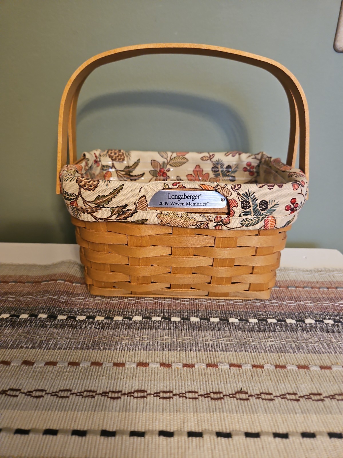 Longaberger 2009 Woven Memories Basket with Fall Fabric Liner