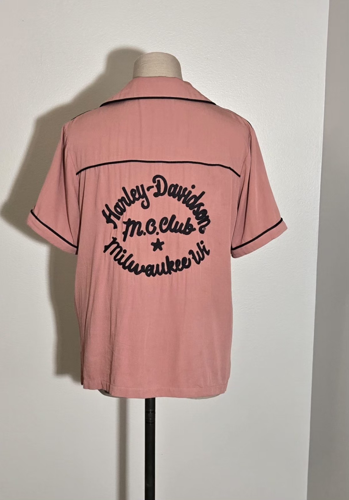 Harley-Davidson H.O.G. Club Milwaukee WI Pink Short Sleeve Button-Up Shirt S