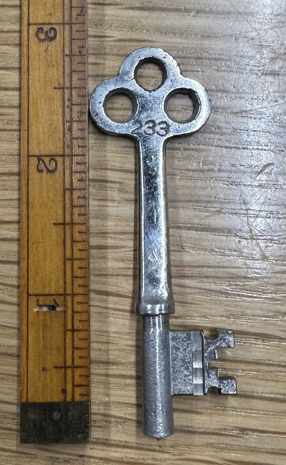 🌿 🗝️ Vintage Hotel Motel Room Key #233 Brass Skeleton Key 🌿 🗝️ Vintage Hotel Motel Room Key #233 Brass Skeleton Key