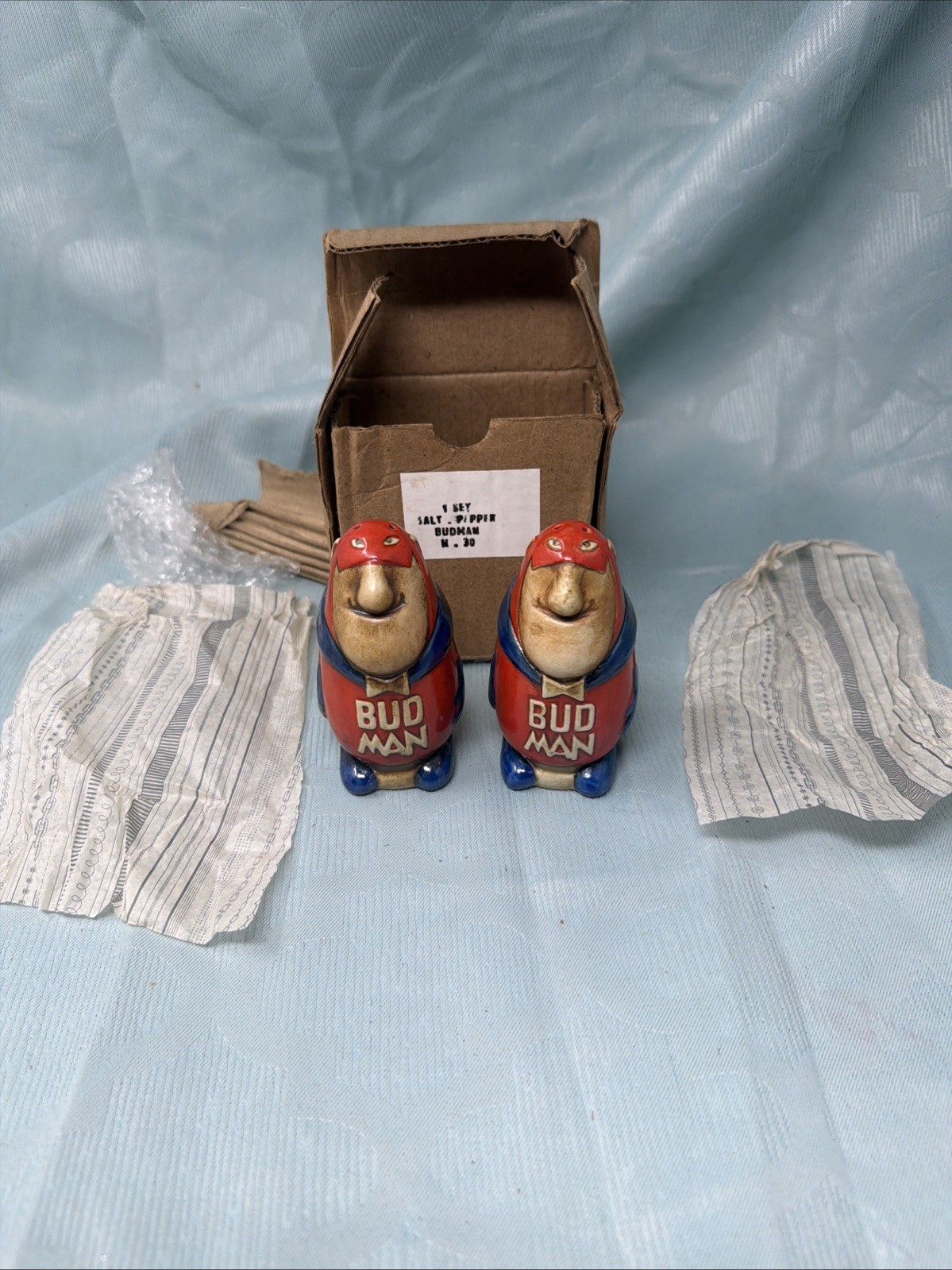 NOS Original 1975  BUDWEISER BUD MAN SALT AND PEPPER SHAKERS Perfect Not REPO