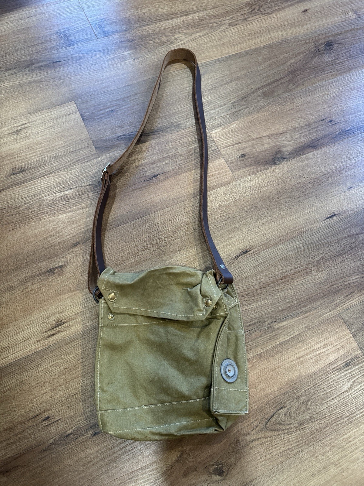 INDIANA JONES BRITISH WW2 MK VII GAS MASK SATCHEL SHOULDER BAG W/LEATHER STRAP