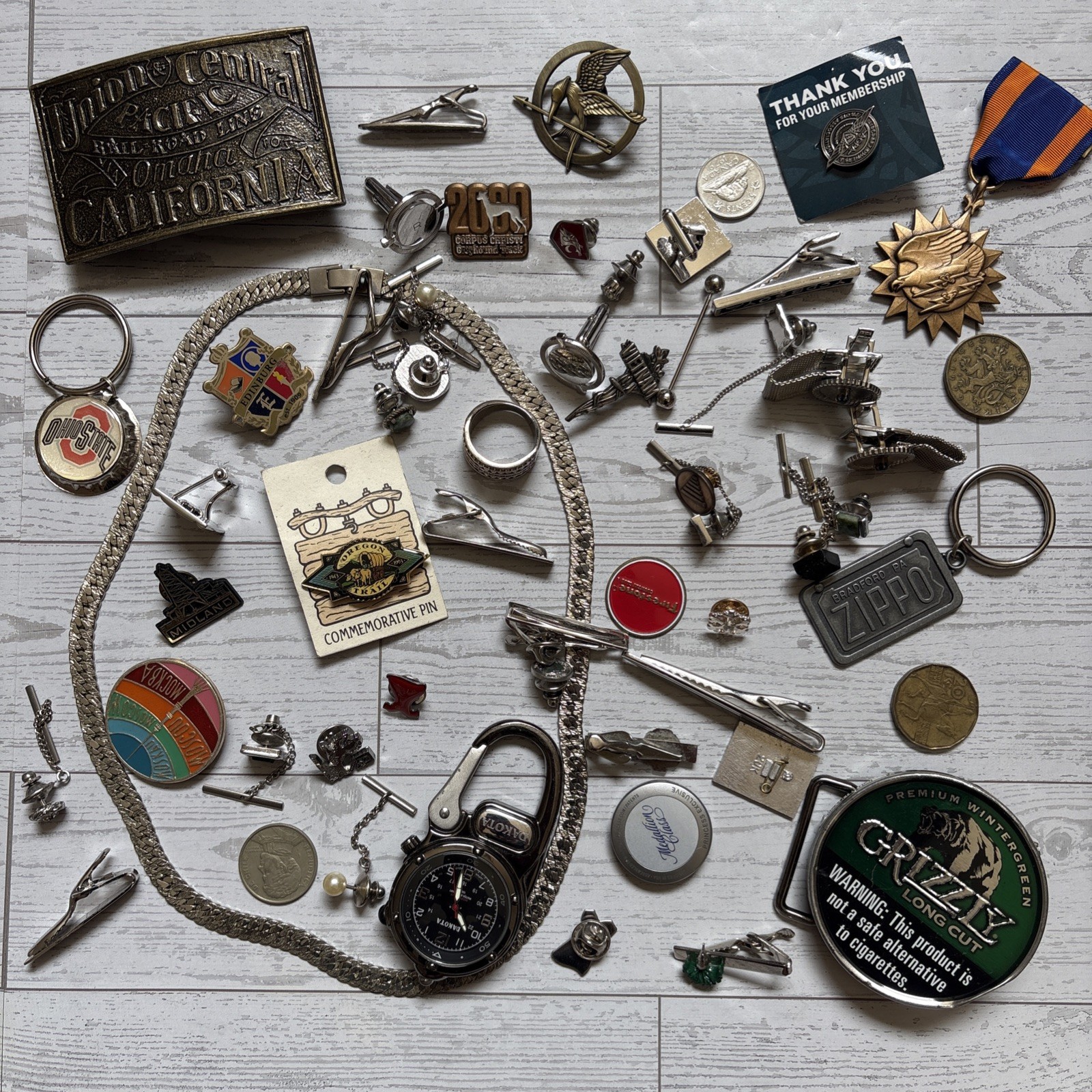 Vintage Grandpa’s Estate Junk Drawer Men’s Jewelry Lot Designer Silver Tone Pins Vintage Grandpa’s Estate Junk Drawer Men’s Jewelry Lot Designer Silver Tone Pins