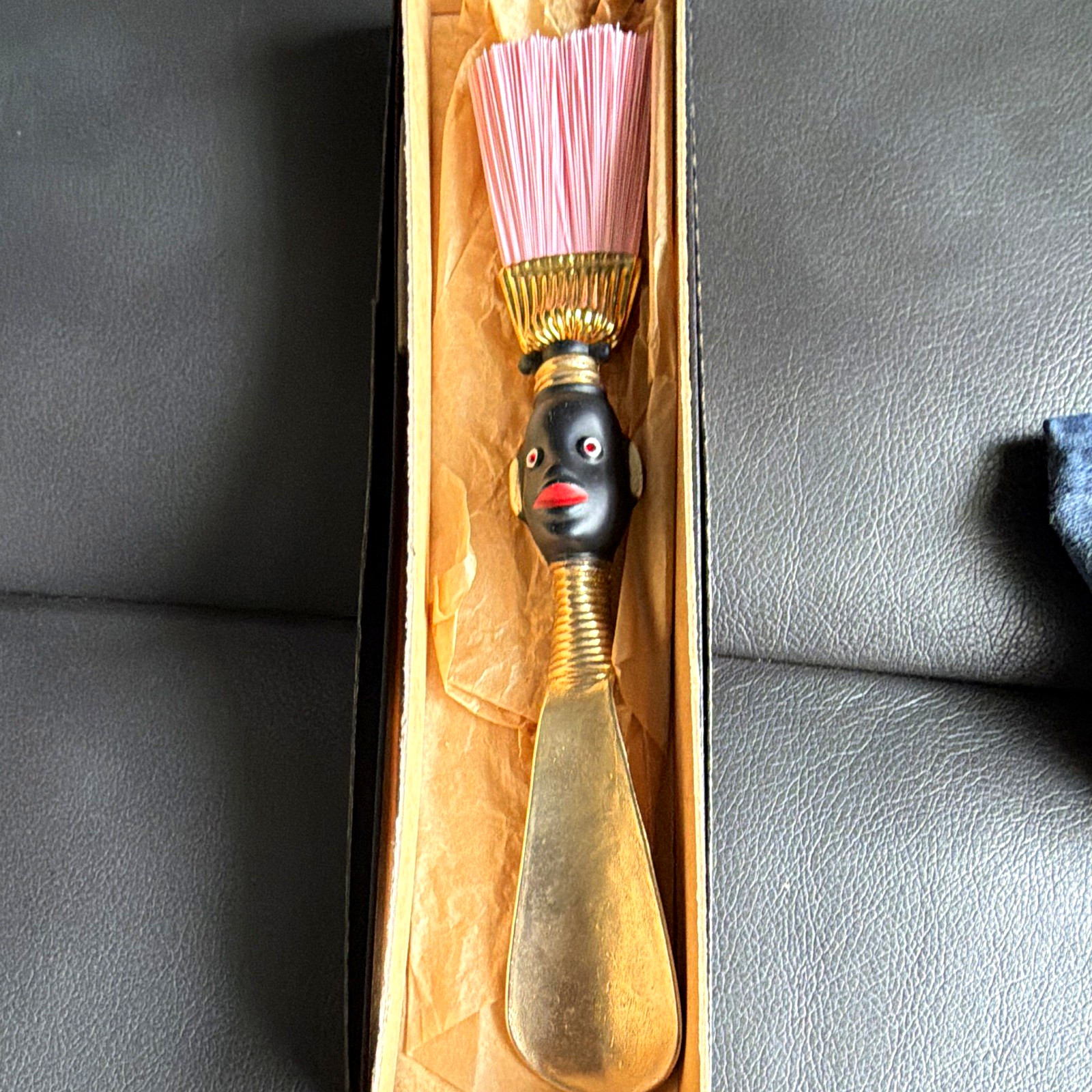 Vintage Vanity Brush/shoe horn,Black Face Handle Pink Bristles in Box Marked 441