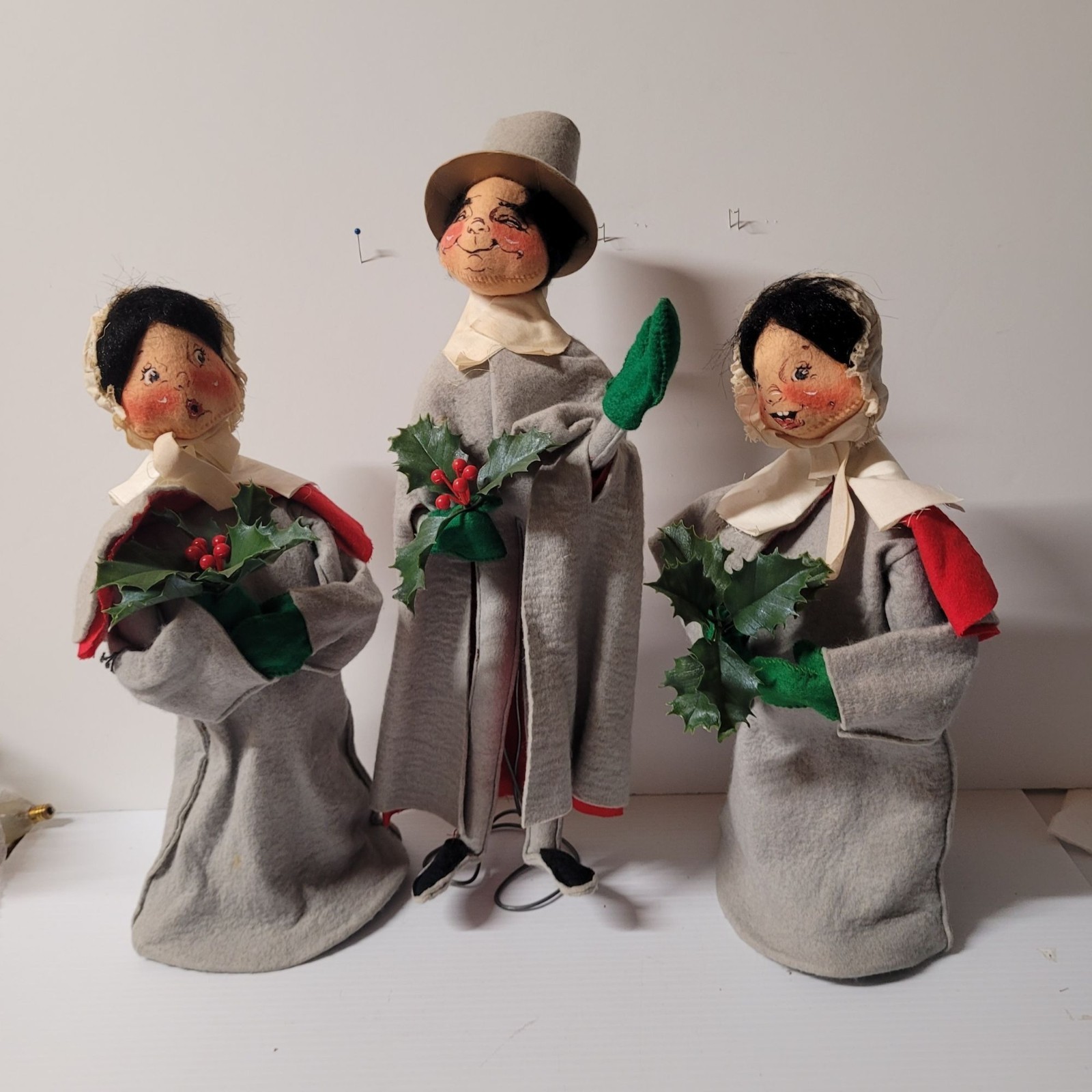 Vintage Annalee Mobilitee Set 3 Felt Dolls Pilgrim Figures 1970s Fall Thanksgivi