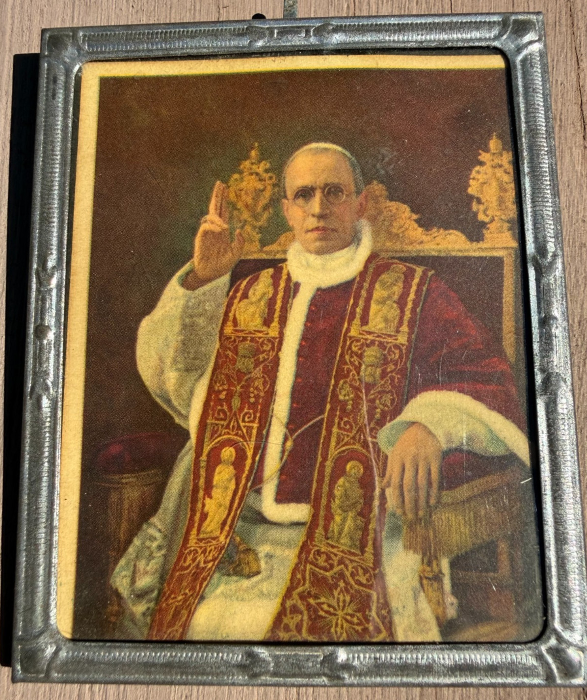Vintage Framed Lithograph Print of Pope Pius XII in Traditional Papal Attire Vintage Framed Lithograph Print of Pope Pius XII in Traditional Papal Attire