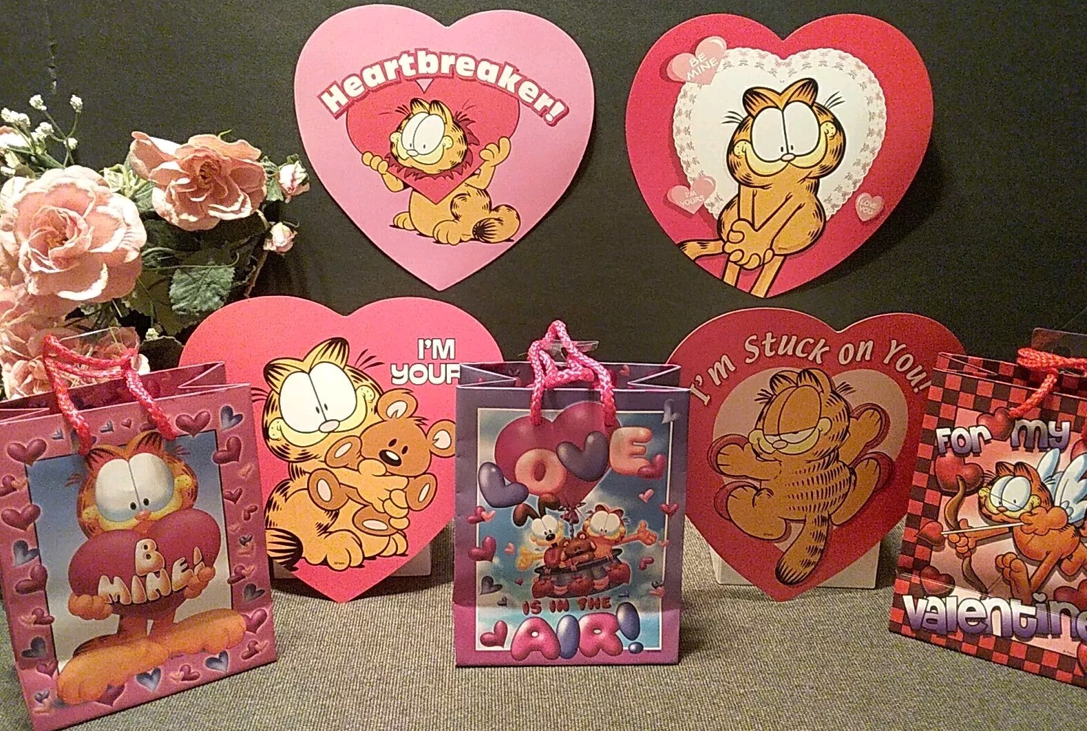 Vtg 1990\'s Garfield Valentines Day 4pc Gift Cutouts & 3 Assorted Gift Bags 💕 