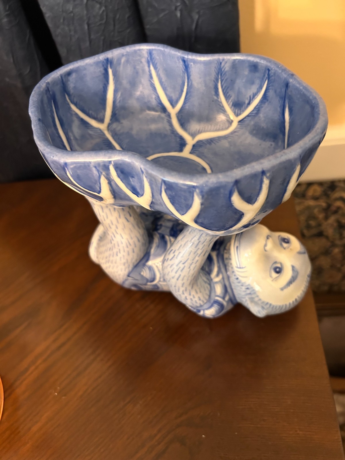 Vintage Chinoiserie Monkey Pedestal Bowl Andrea by Sadek Clasic Blue and White Vintage Chinoiserie Monkey Pedestal Bowl Andrea by Sadek Clasic Blue and White