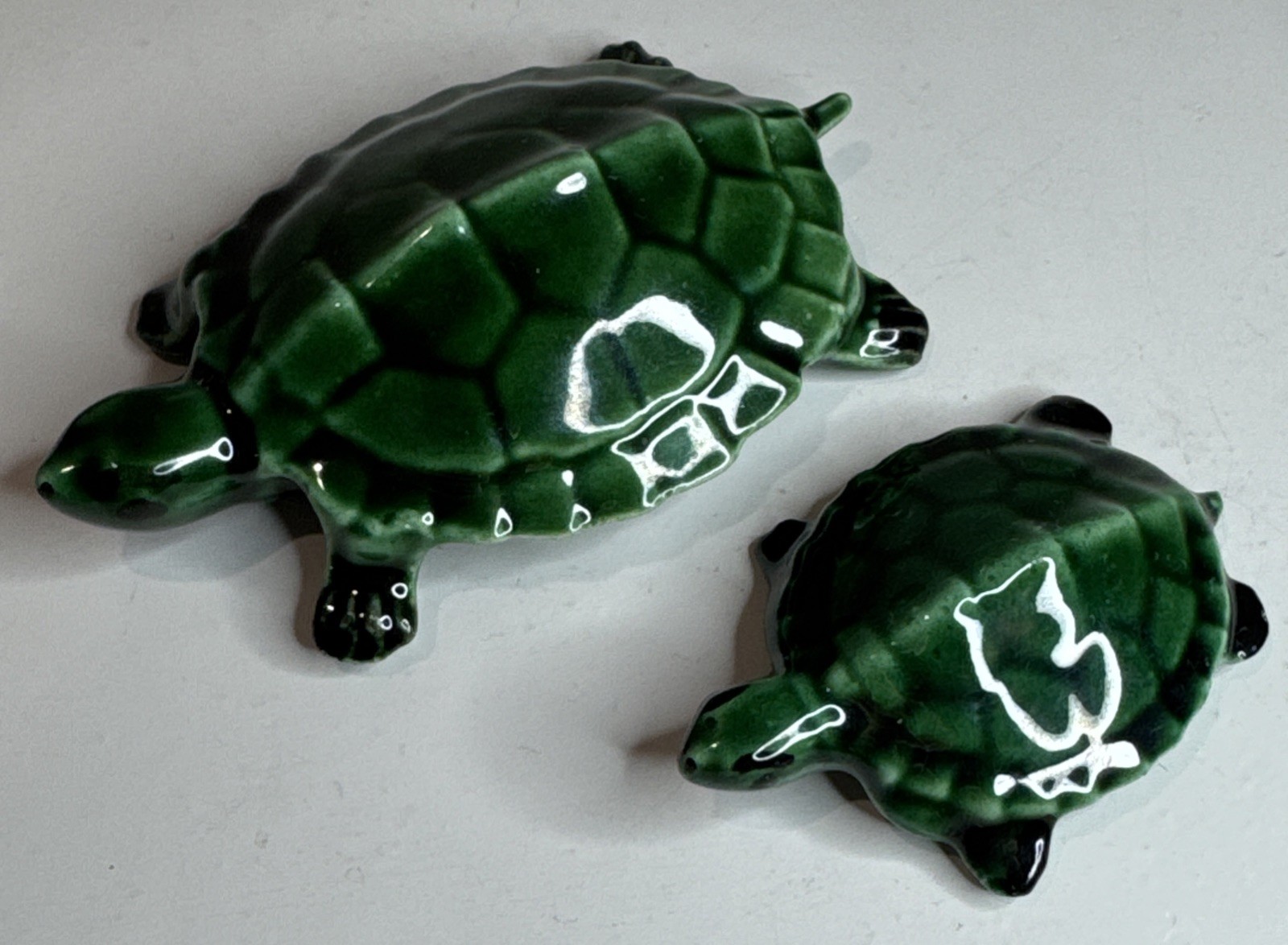 Vintage Ceramic Turtle Figurines Pair Green Glaze MCM Tortoise Ocean Sea Decor