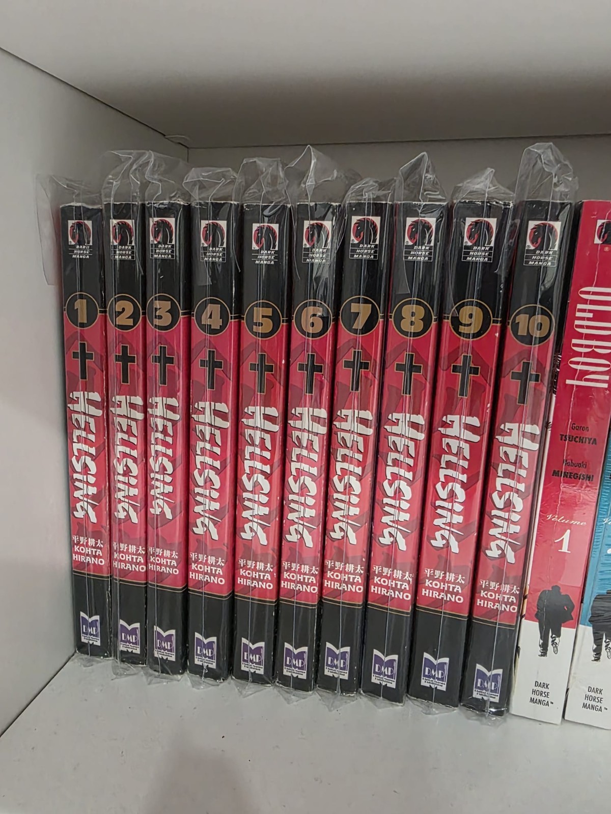 Dark Horse Manga Hellsing Vol 1-10 Complete Set Lot English TPB Kohta Hirano