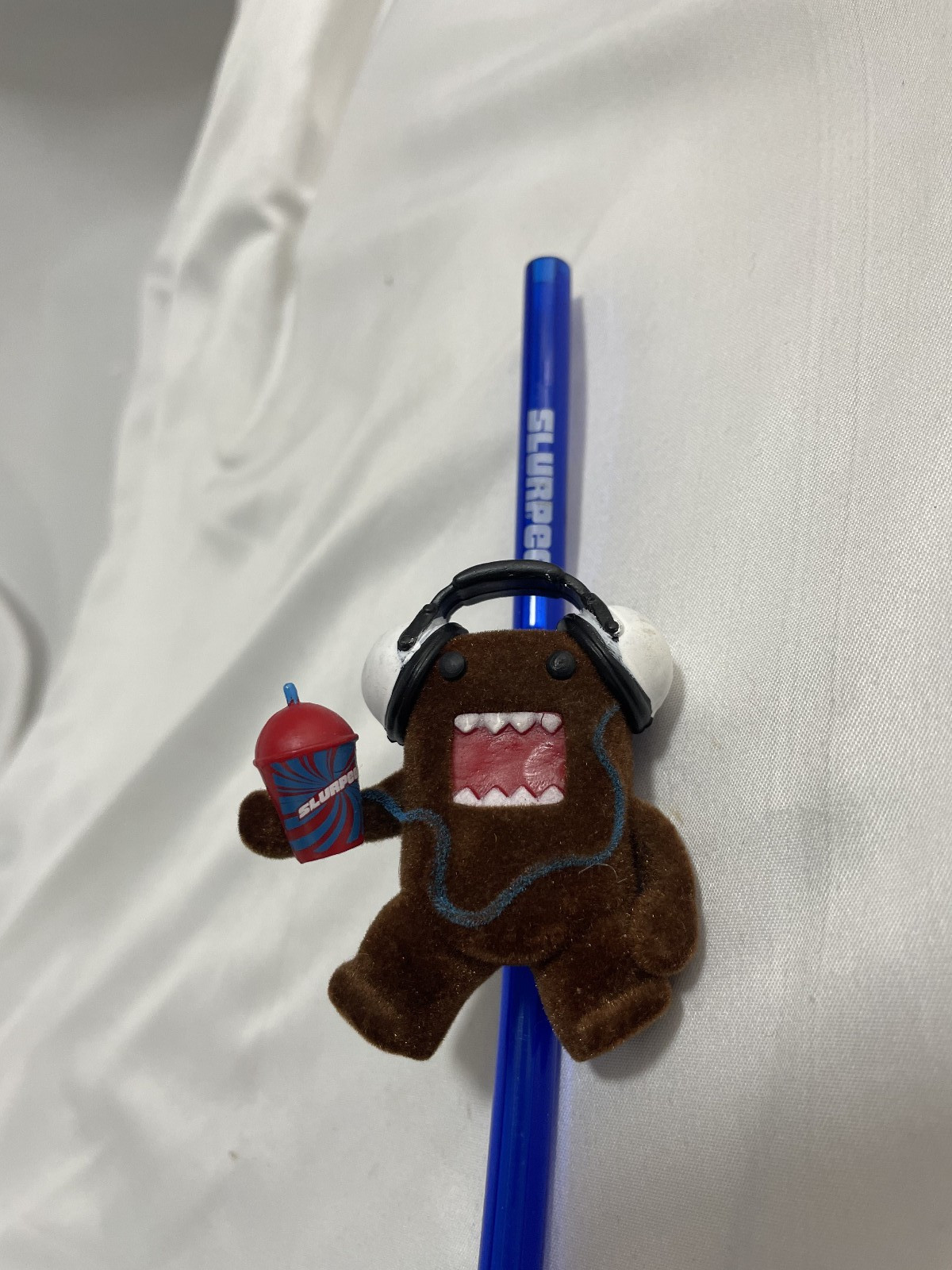 Domo Kun 7-11 Slurpee Flocked Figure & Straw Slappy Limited Edition Headphones