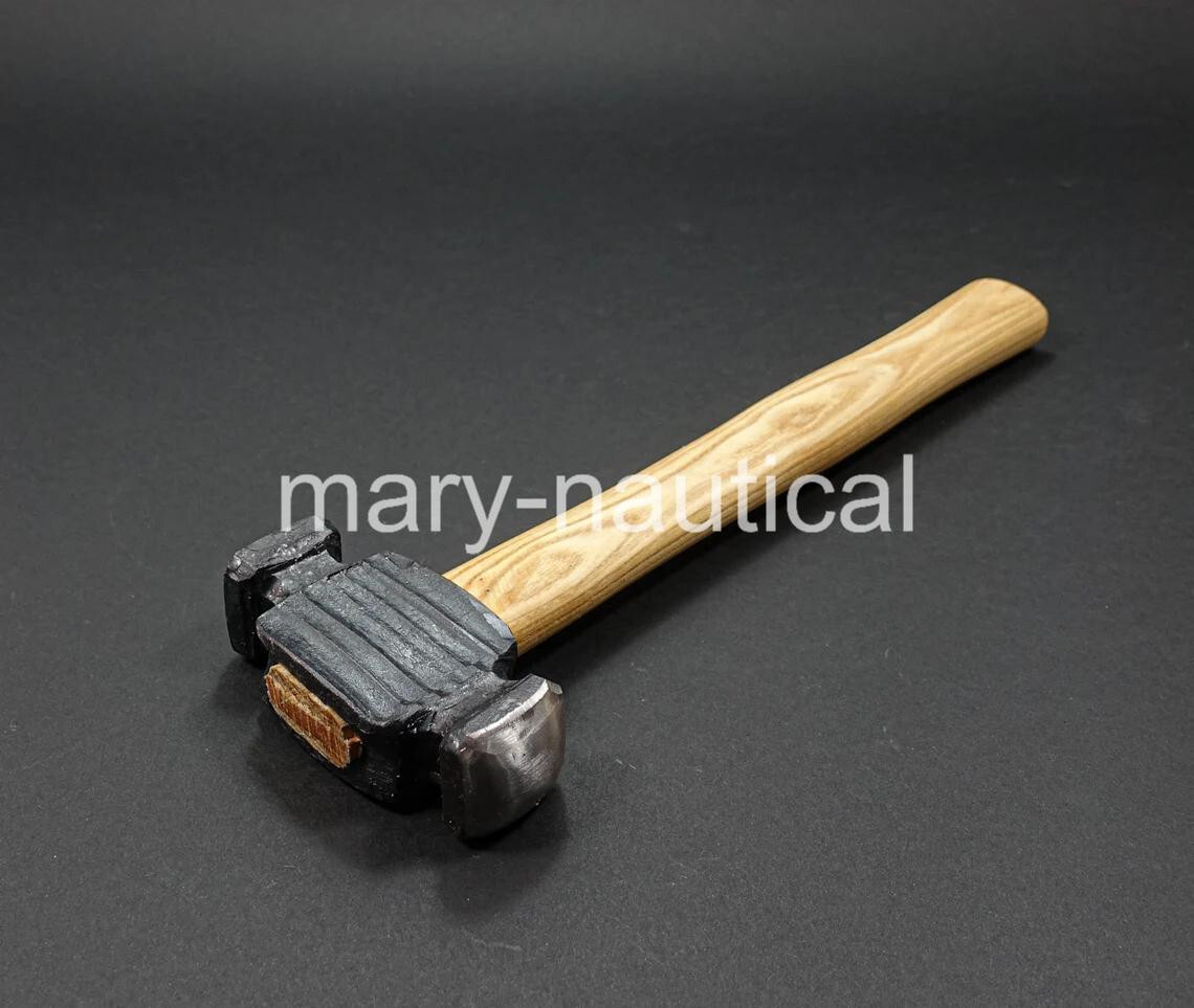 2,53 lbs Blacksmith's rounding hammer, hand forged 2,53 lbs Blacksmith's rounding hammer, hand forged