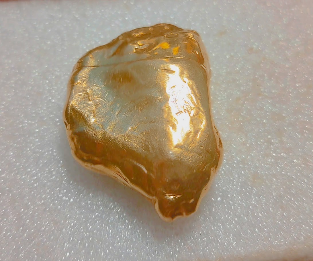 Handcrafted 14k solid gold shiny polished Lighter : RARE 40.62grams  ((Z36))