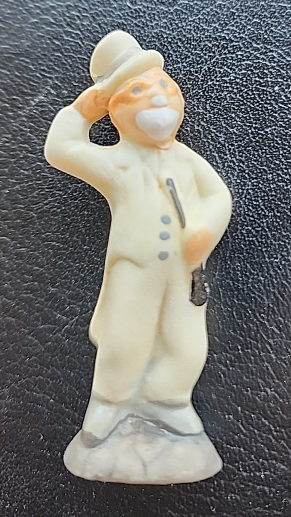 2004 Haydel's Porcelain King Cake Doll Pete Fountain Mardi Gras fa9835
