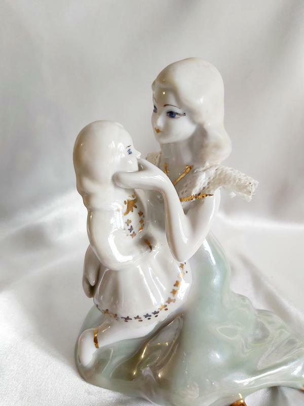Vintage Old Porcelain Figurine Mom Baby Romania Rare Stamp Original Decor Sculpt