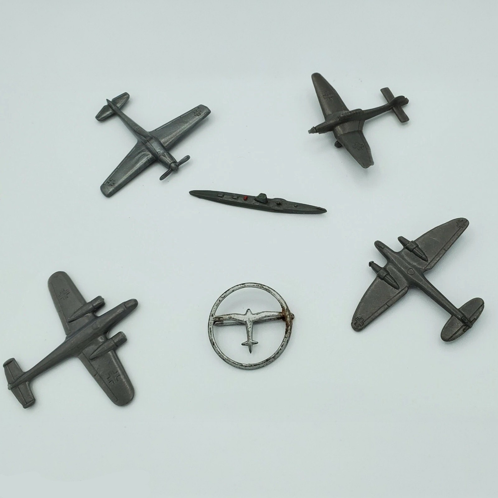 Original WW2 German WHW Plastic Aircraft & U-Boat Lot Metal Glider Pin Set Plane