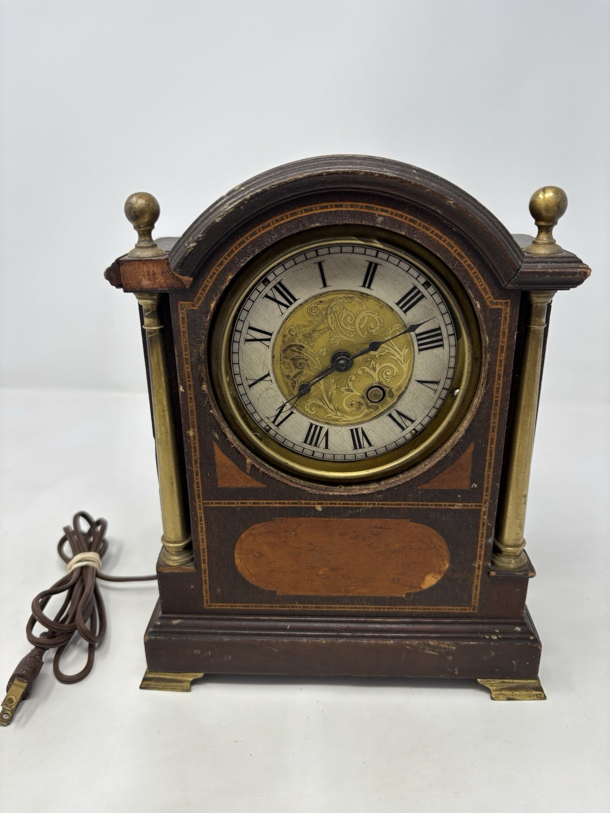 Manning Bowman 1930s Vintage Inlay Wood /Brass Electric Clock 923, Working