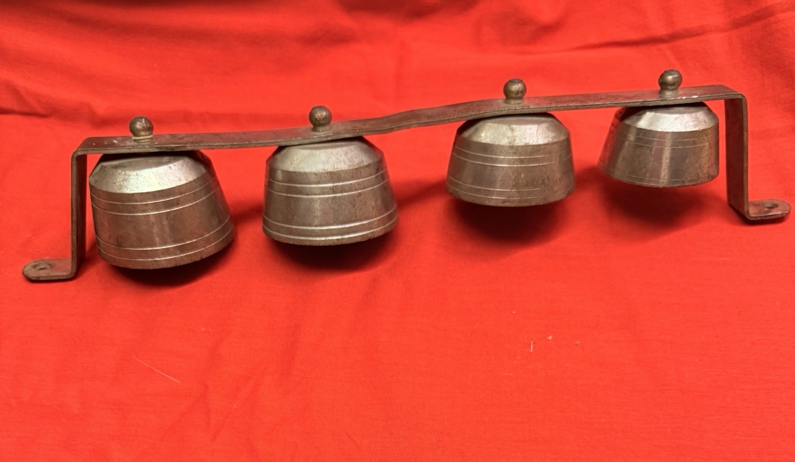 Vtg/antique Carriage/Sleigh Bells 4 Graduated Bell Size