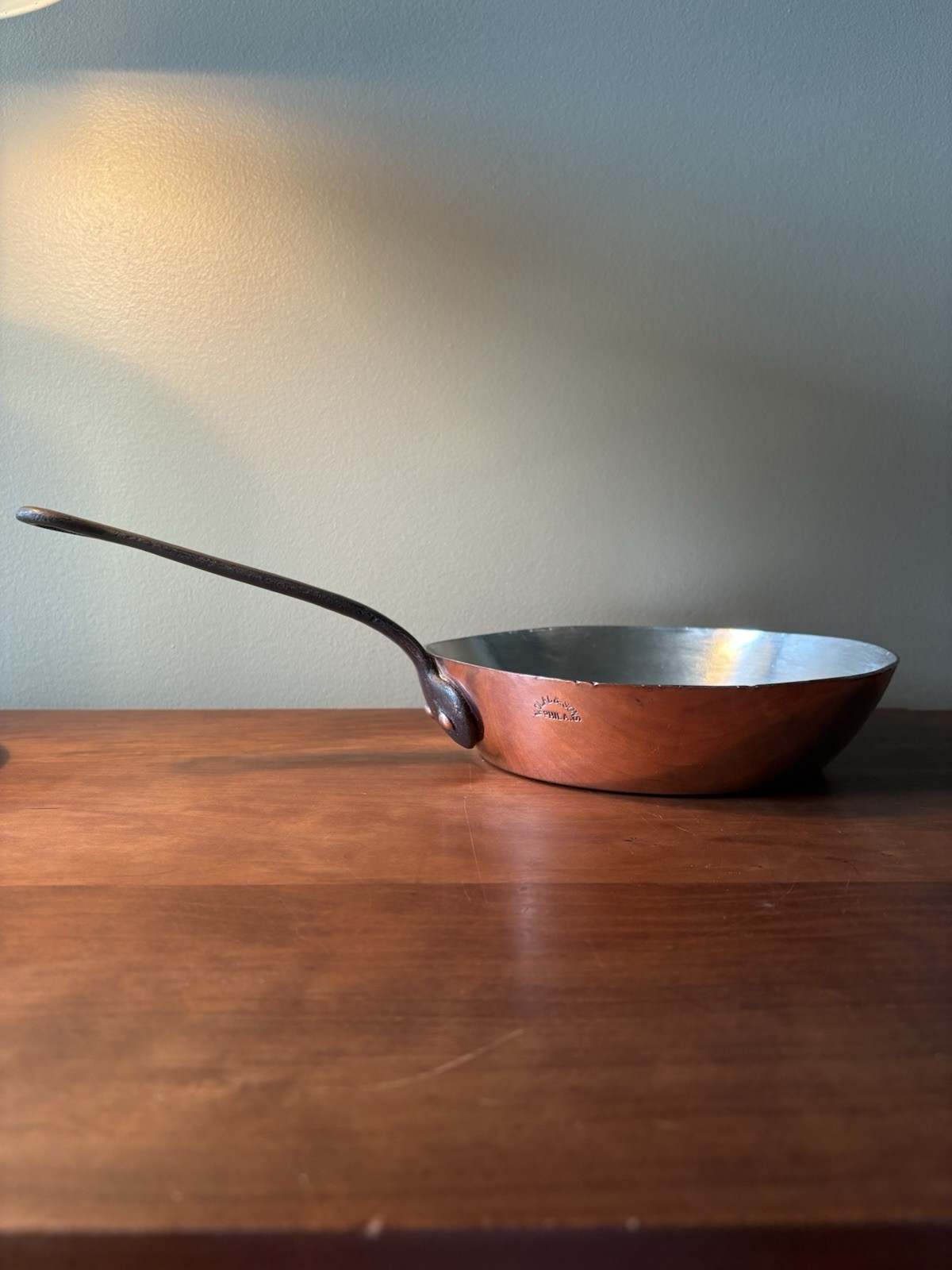Antique 8” V. Olac & Sons Philadelphia Solid Copper Fry Pan Tin Lined, Polished