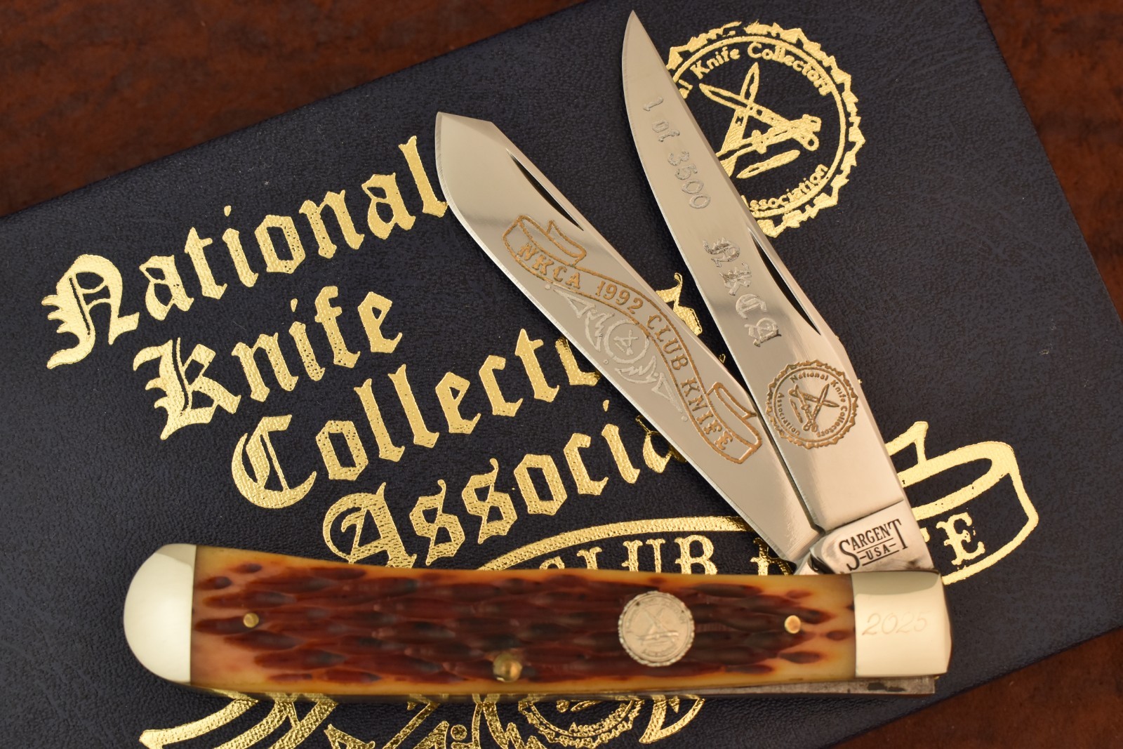 VINTAGE SARGENT MADE IN USA by QUEEN BONE NKCA TRAPPER KNIFE 1992 NICE (27566)
