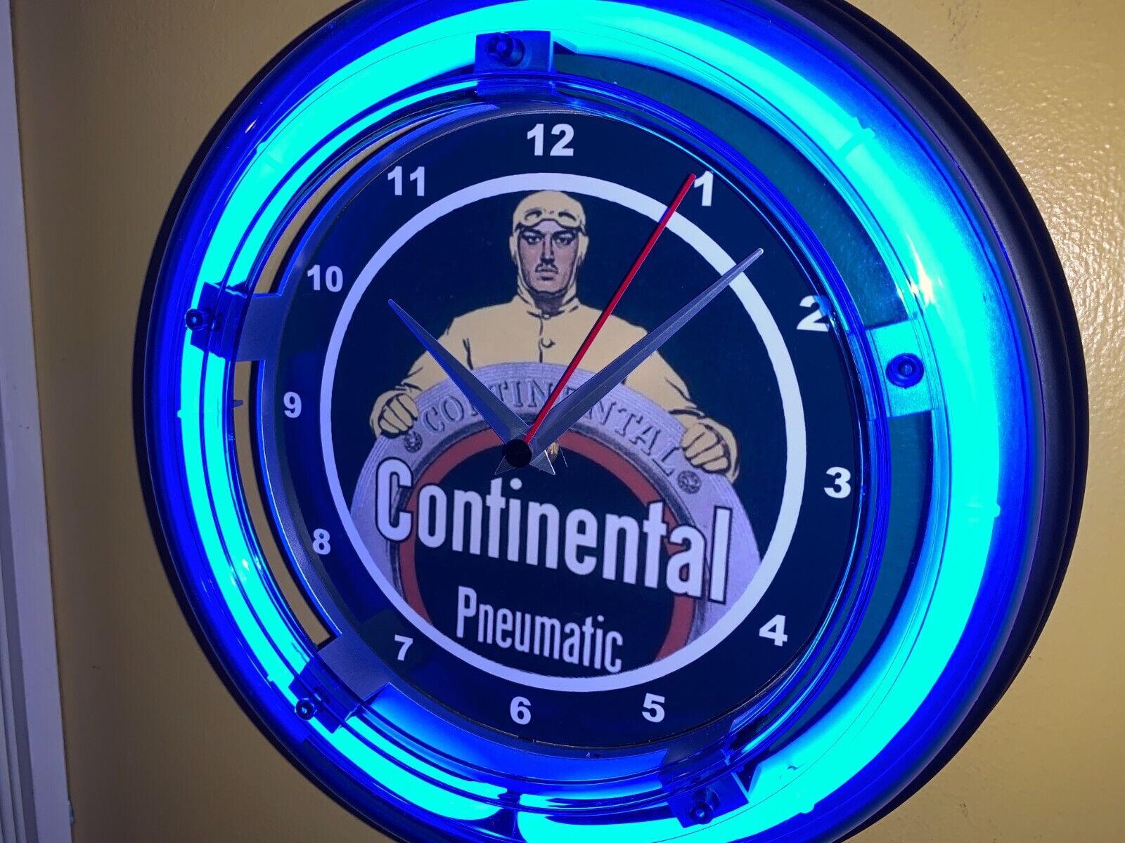 Continental Tires Gas Station Garage Mechanic Neon Wall Clock Advertising Sign