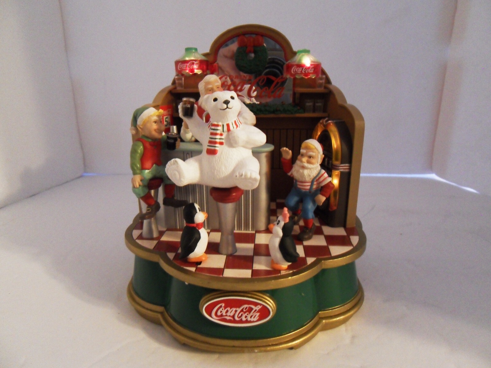 COCA COLA MUSICAL COLLECTION SANTA\'S SODA FOUNTAIN 1994