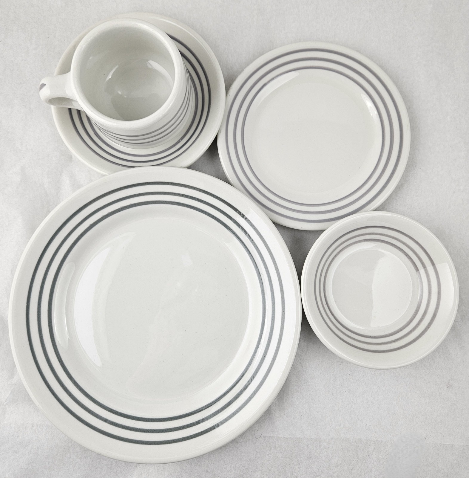 Vintage ABC Caribe China Gray Bullseye 5 pc Setting Puerto Rico Diner Stoneware 