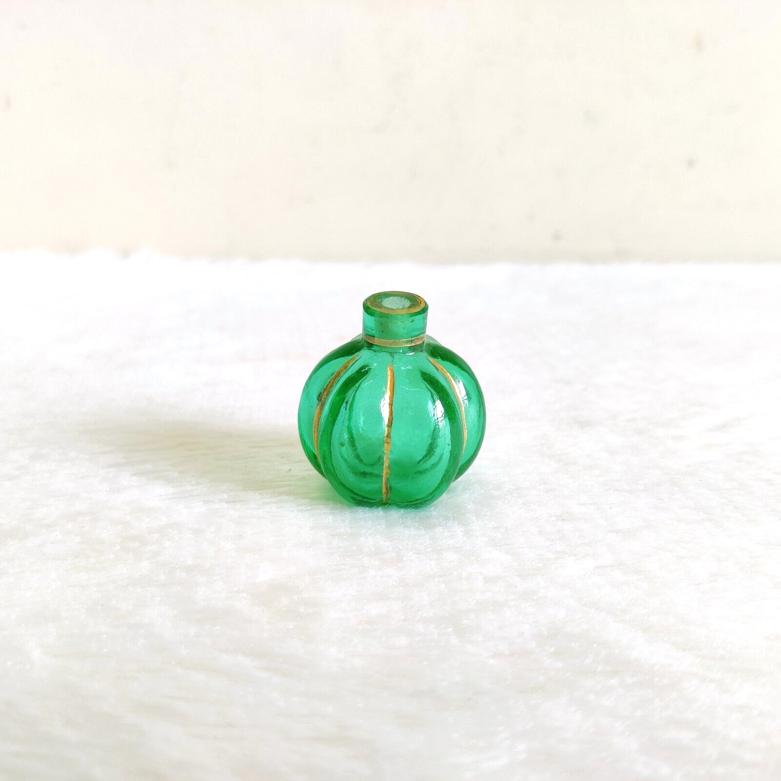 19 Vintage Victorian Green Glass Perfume Bottle Golden Work Old Collectible G892