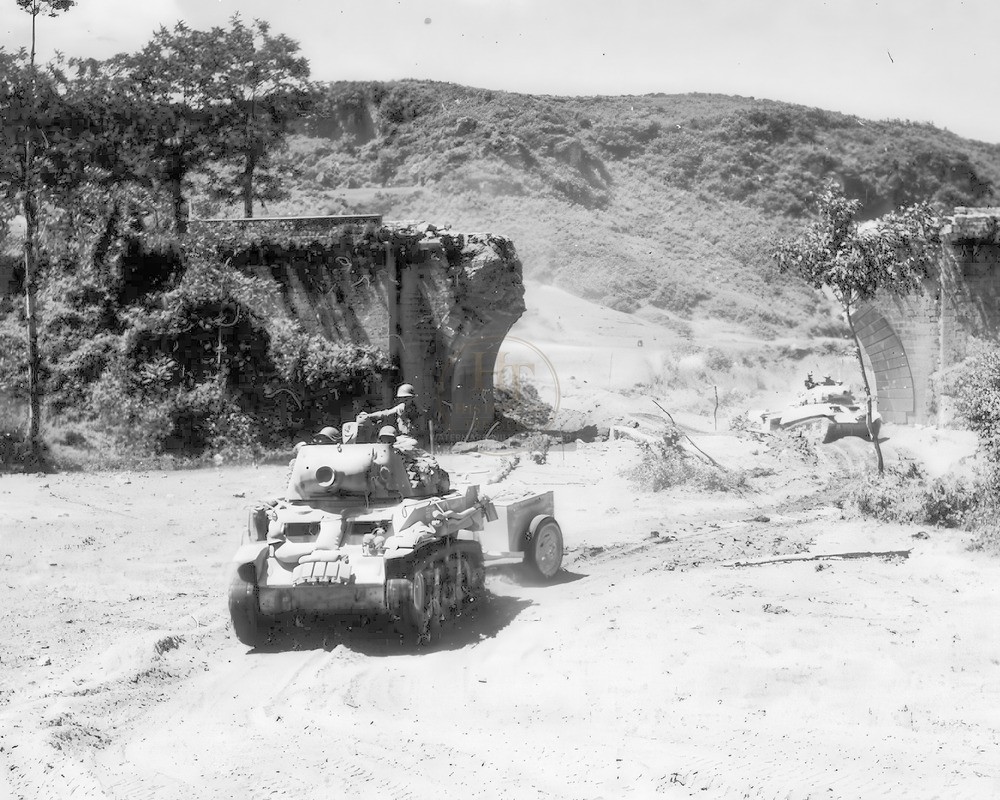 WWII US 1st Armored Division 8x10 Photo Print HT413602