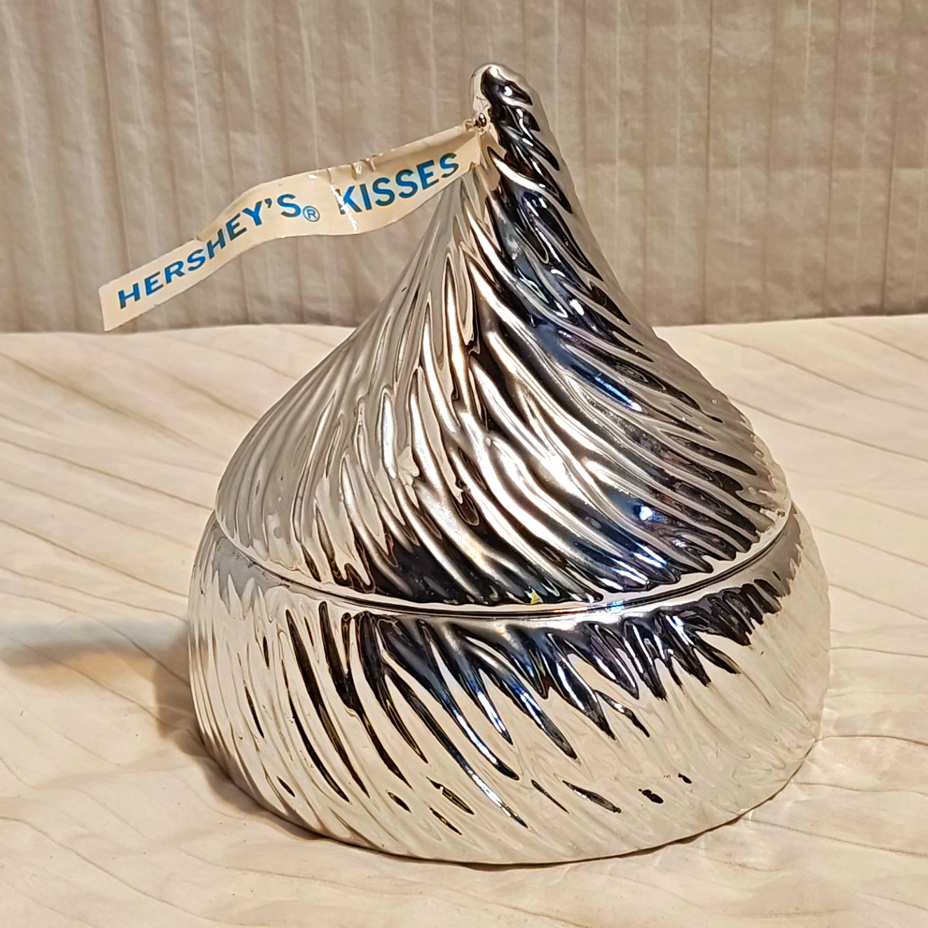Hershey's Kisses Silver Candy Jar Trinket Box Vintage 1993 7x6x1