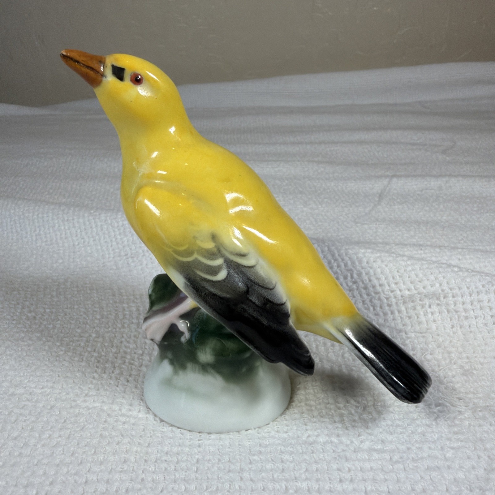 Vtg Karl ENS Figurine Bird Golden Oriole? Art Porcelain 4.5”
