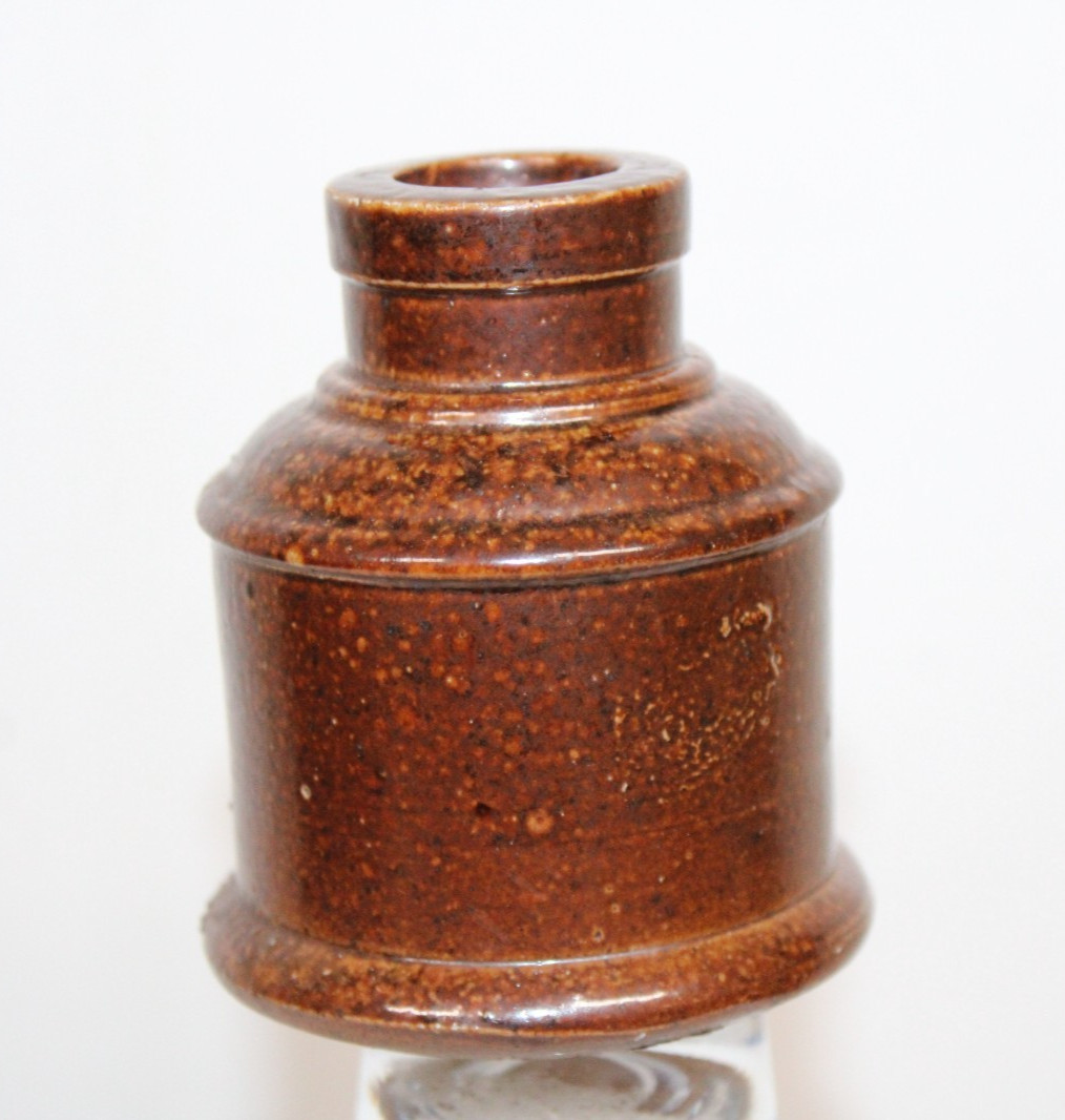 ANTIQUE STONEWARE GlAZED POTTERY INK WELL BOTTLE 2 7/8\'\' ANTIQUE STONEWARE GlAZED POTTERY INK WELL BOTTLE 2 7/8\'\'