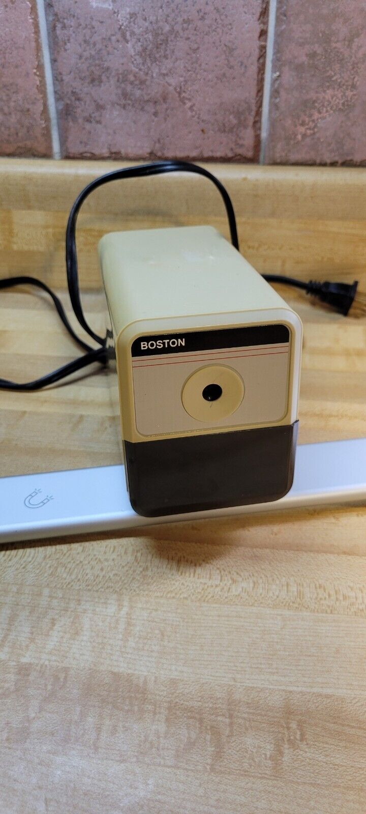 BOSTON Vintage Electric Usa Pencil Sharpener Model 18 Tested And Works Fairly