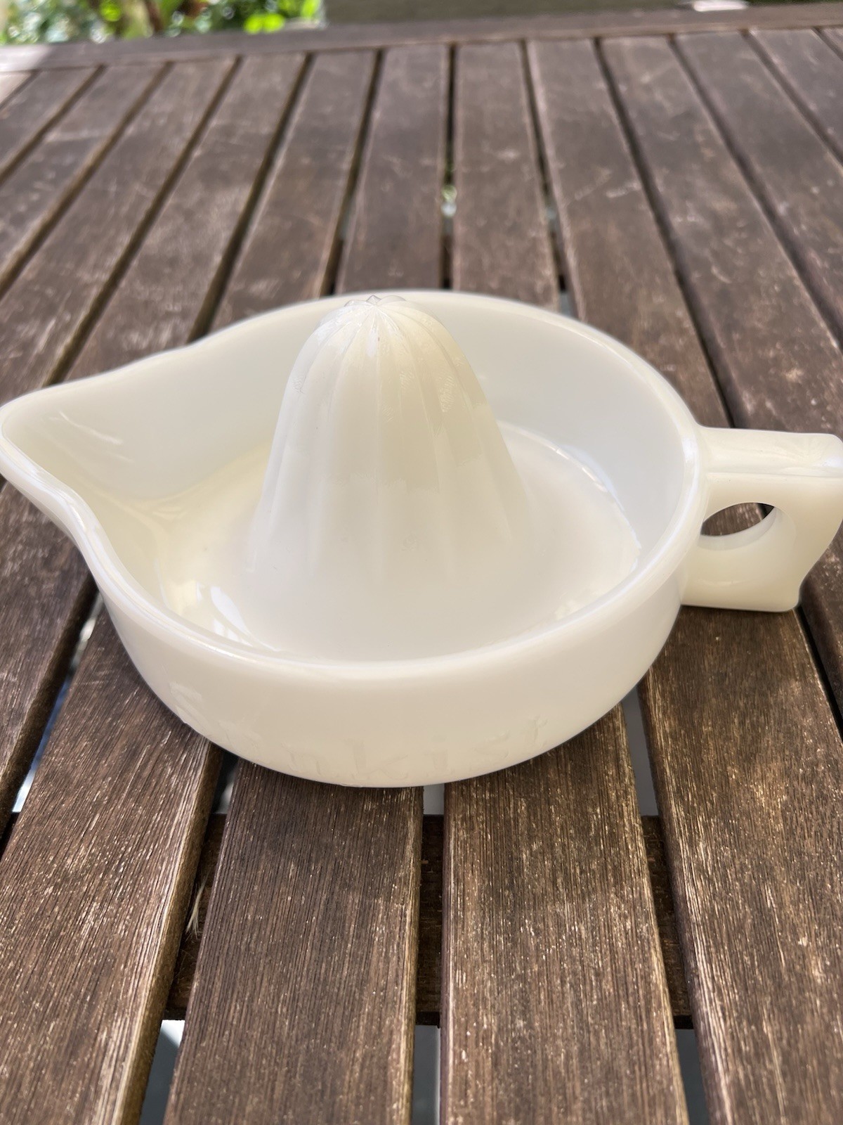 Vintage Sunkist White Milk Glass Orange Citrus Lemon Juicer Reamer Made In USA