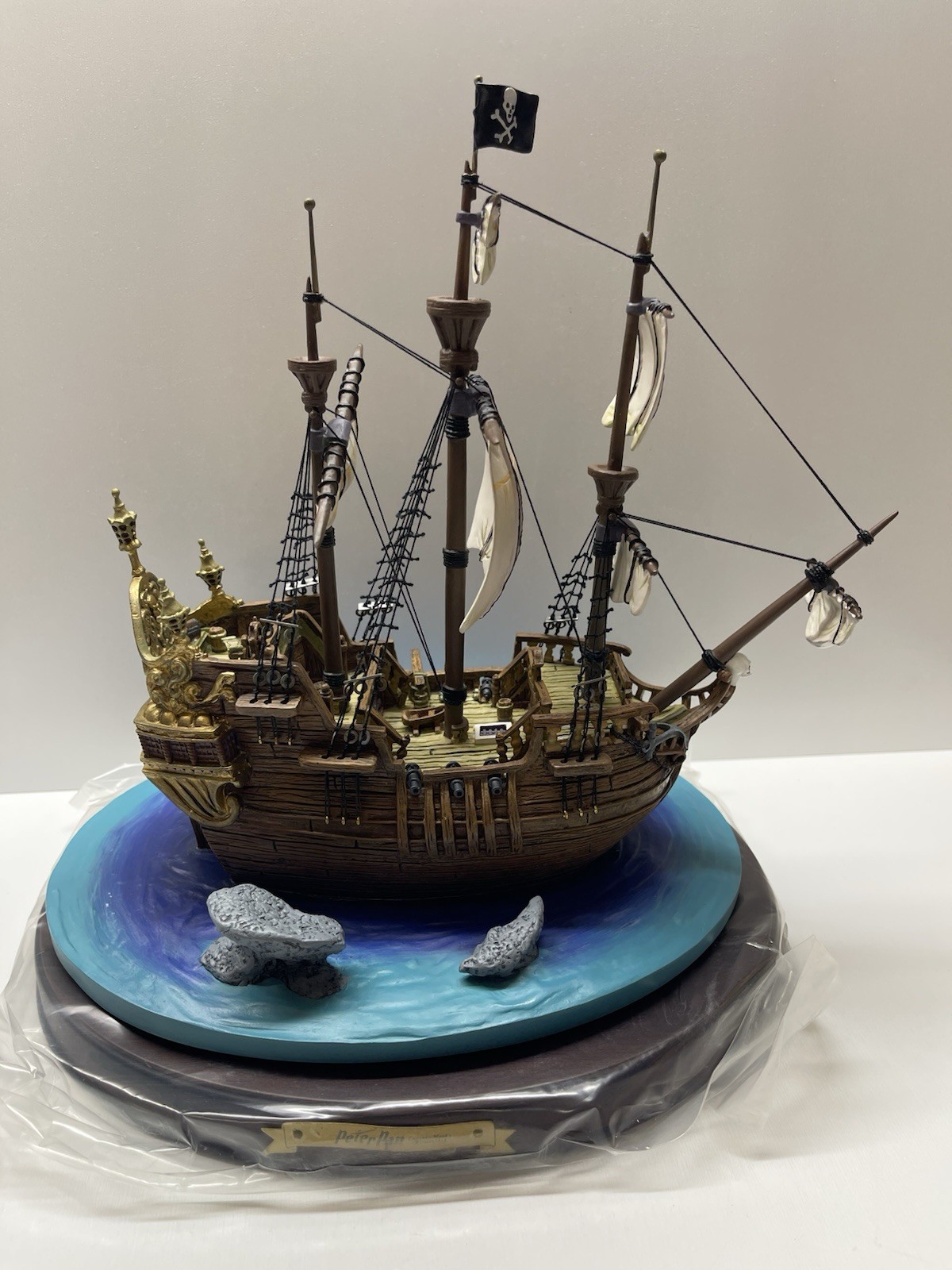 WDCC Captain HOOK\'s Jolly Roger SHIP Peter Pan Enchanted Places New In Box (READ
