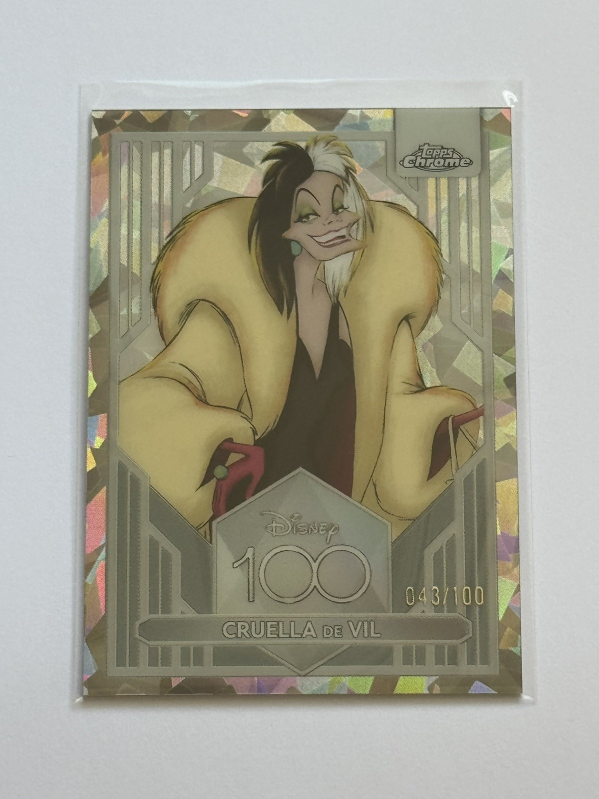 2023 Topps Chrome Disney 100 Cruella de Vil 100 Year Diamond Refractor /100 2023 Topps Chrome Disney 100 Cruella de Vil 100 Year Diamond Refractor /100