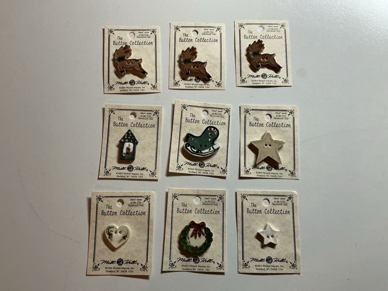 2004 Mill Hill THE BUTTON COLLECTION Ceramic Christmas Buttons - Lot Of 9