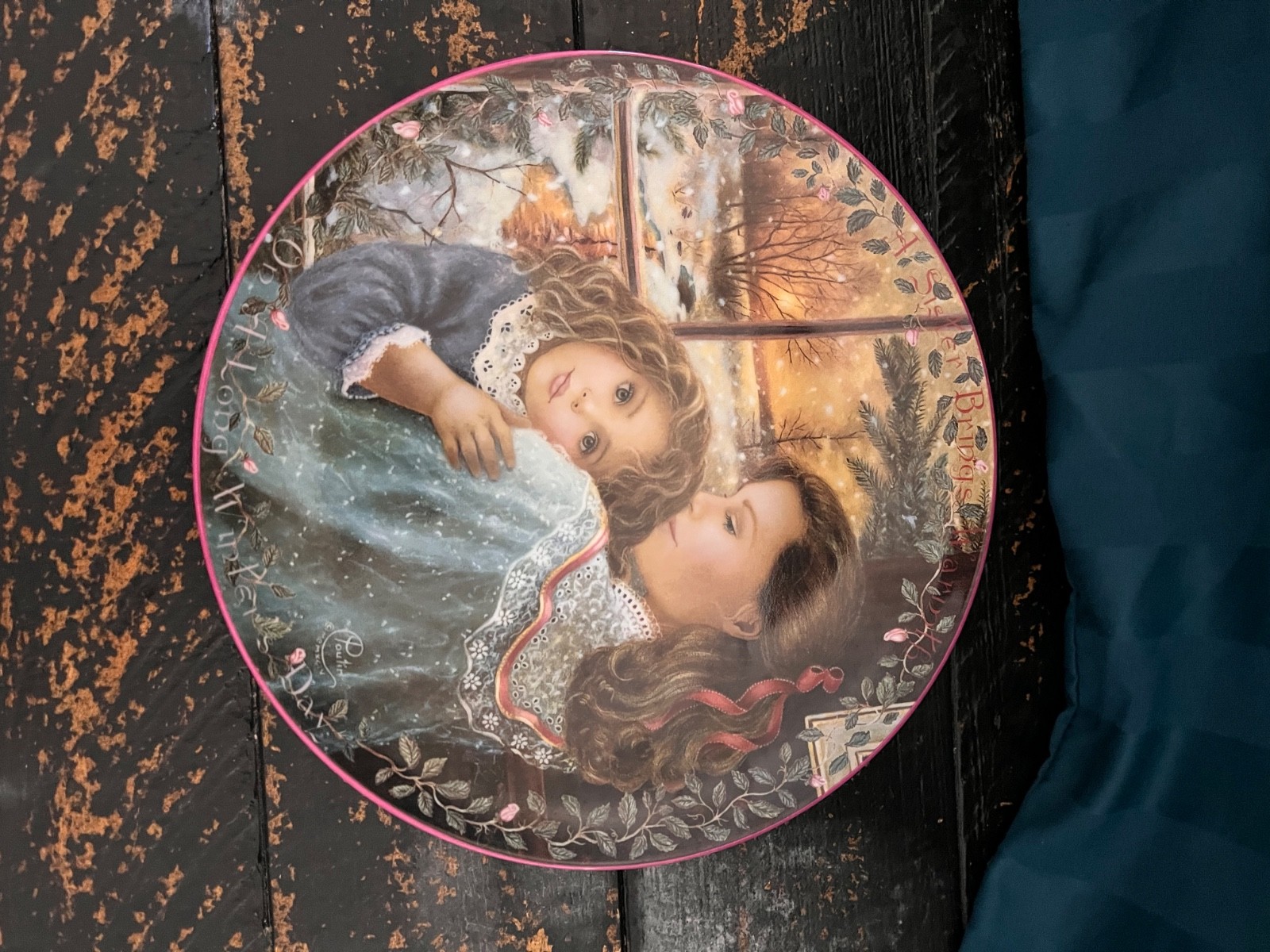 A Sisters Warmth PLATE Kindred Moments 3rd ISSUE Limited Edition A Sisters Warmth PLATE Kindred Moments 3rd ISSUE Limited Edition