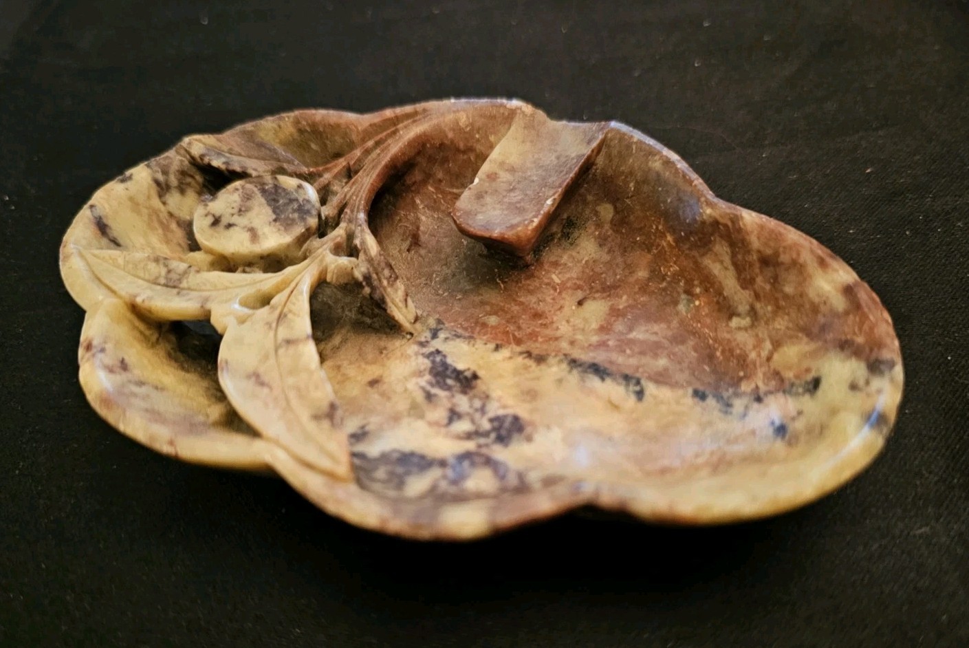 Vintage Chinese Carved Soap Stone Ashtray Cigarette Rest Brown Black  Highlights