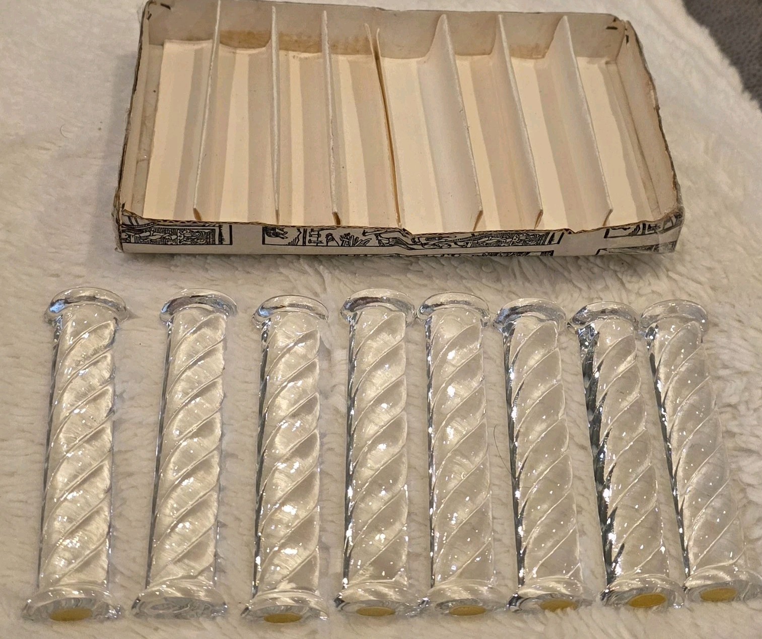 VTG KESTARTO 8 PIECE Crystal Knife Rests, Made in Hungary Excellent Collectible 