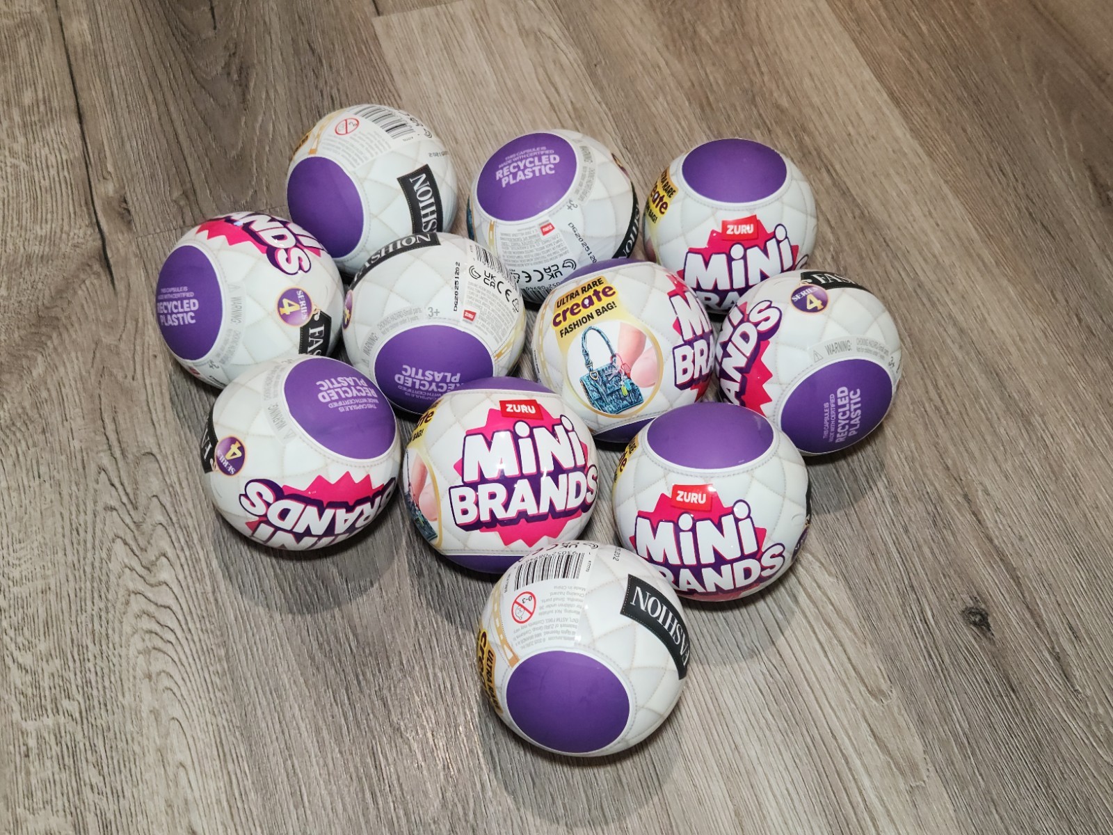 Lot of 11 ZURU MiNi BRANDS Fashion Series 4 Balls - New