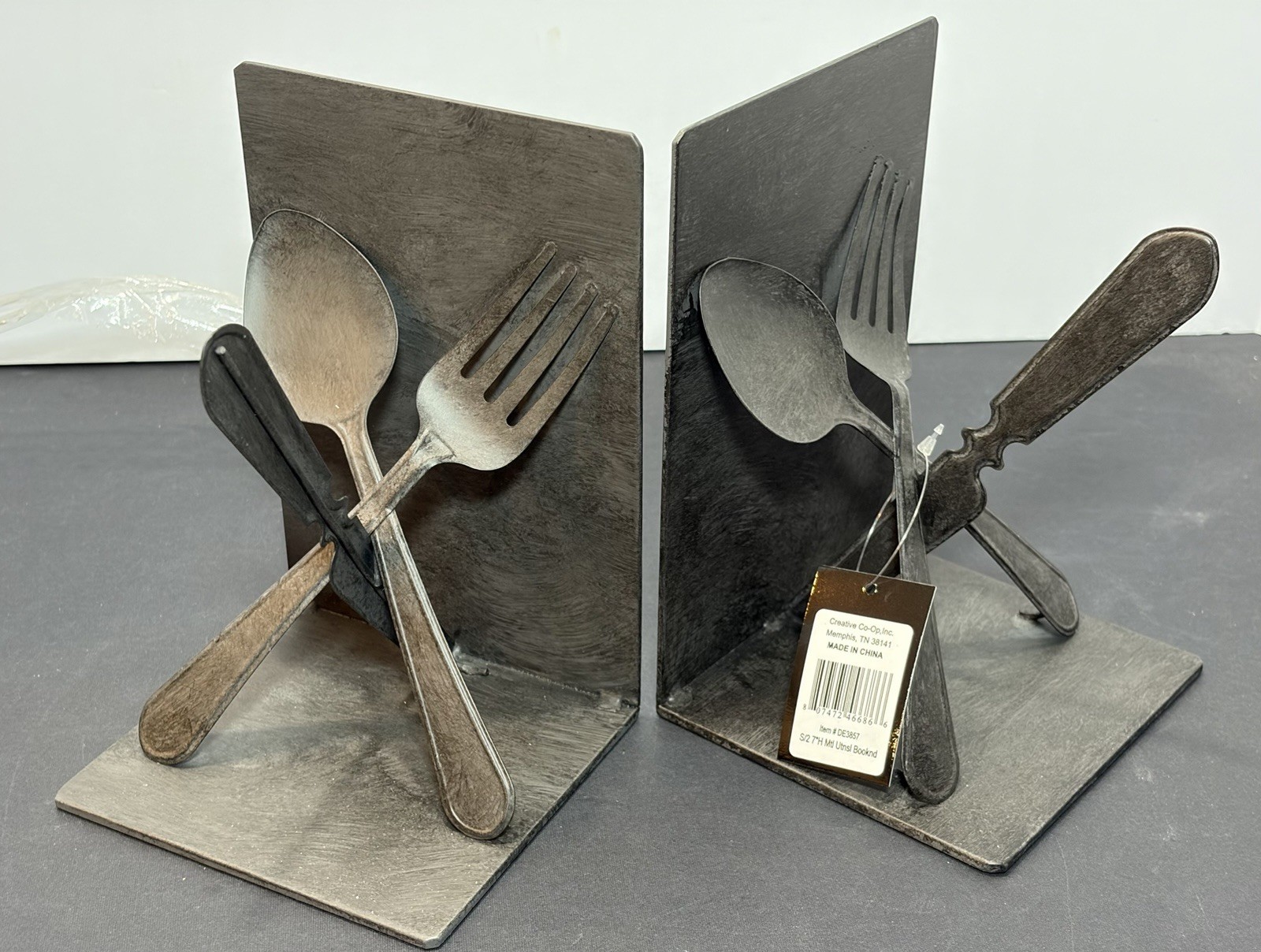 Creative Co-Op Cast Metal Utensil Bookends 7\ Creative Co-Op Cast Metal Utensil Bookends 7\