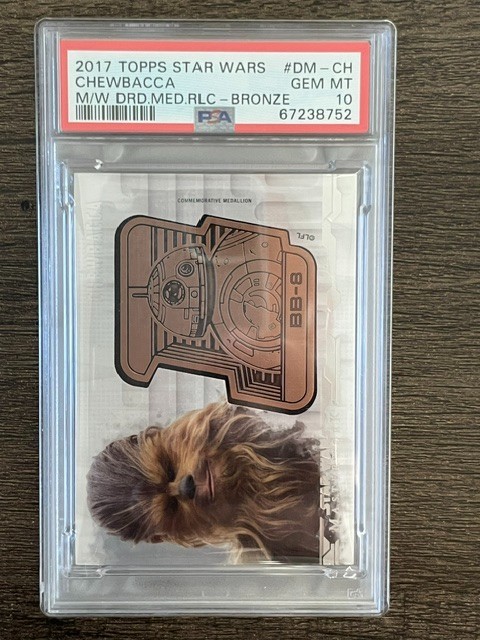 2017 TOPPS STAR WARS #DM-CH CHEWBACCA M/W DROID MEDALLION RELIC /150 PSA 10
