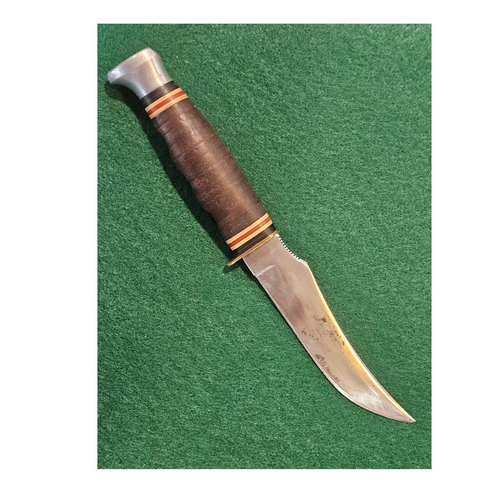 Vintage KA-BAR 1233 Skinning Knife USA with Sheath